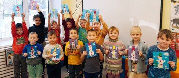 Сегодня Снеговик празднует свой день рождения! Сегодня Снеговик празднует свой день рождения!.